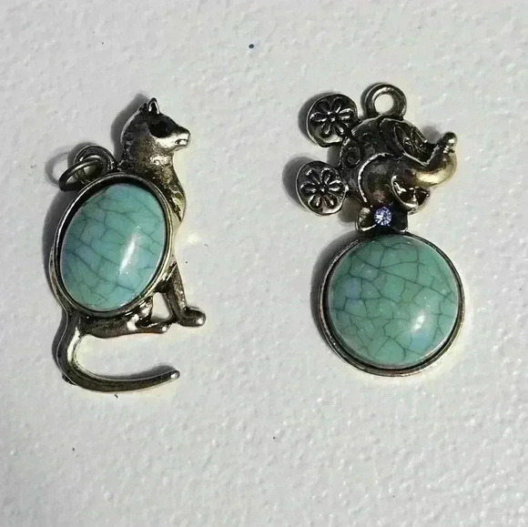 ❤️Free with bundle❤️Set of 2 handmade necklace pendants! - Picture 1 of 4